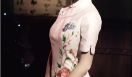 小楠旗袍爆料视频播放